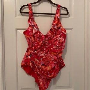 One piece with ruffle swimsuit